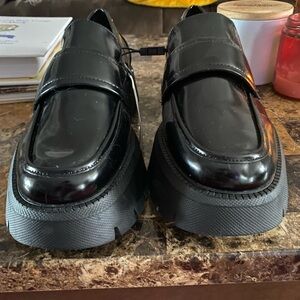 Zara patent lug sole chunky loafers